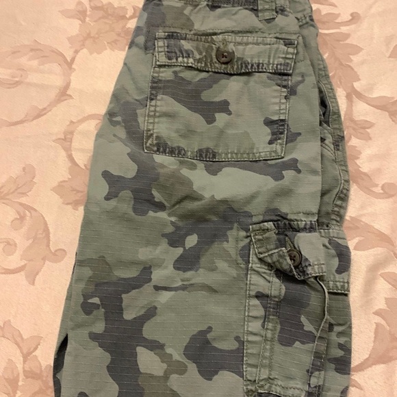 Boys ARIZONA camo cargo shorts size 14 - Picture 6 of 7